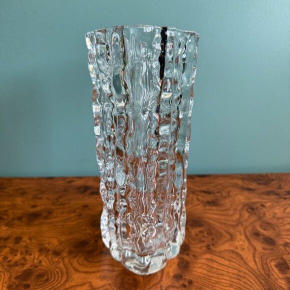 Vintage Mikasa Frostfire Clear Textured Solid Glass Vase 9.5" Tall Diamond Shape - Picture 5 of 11